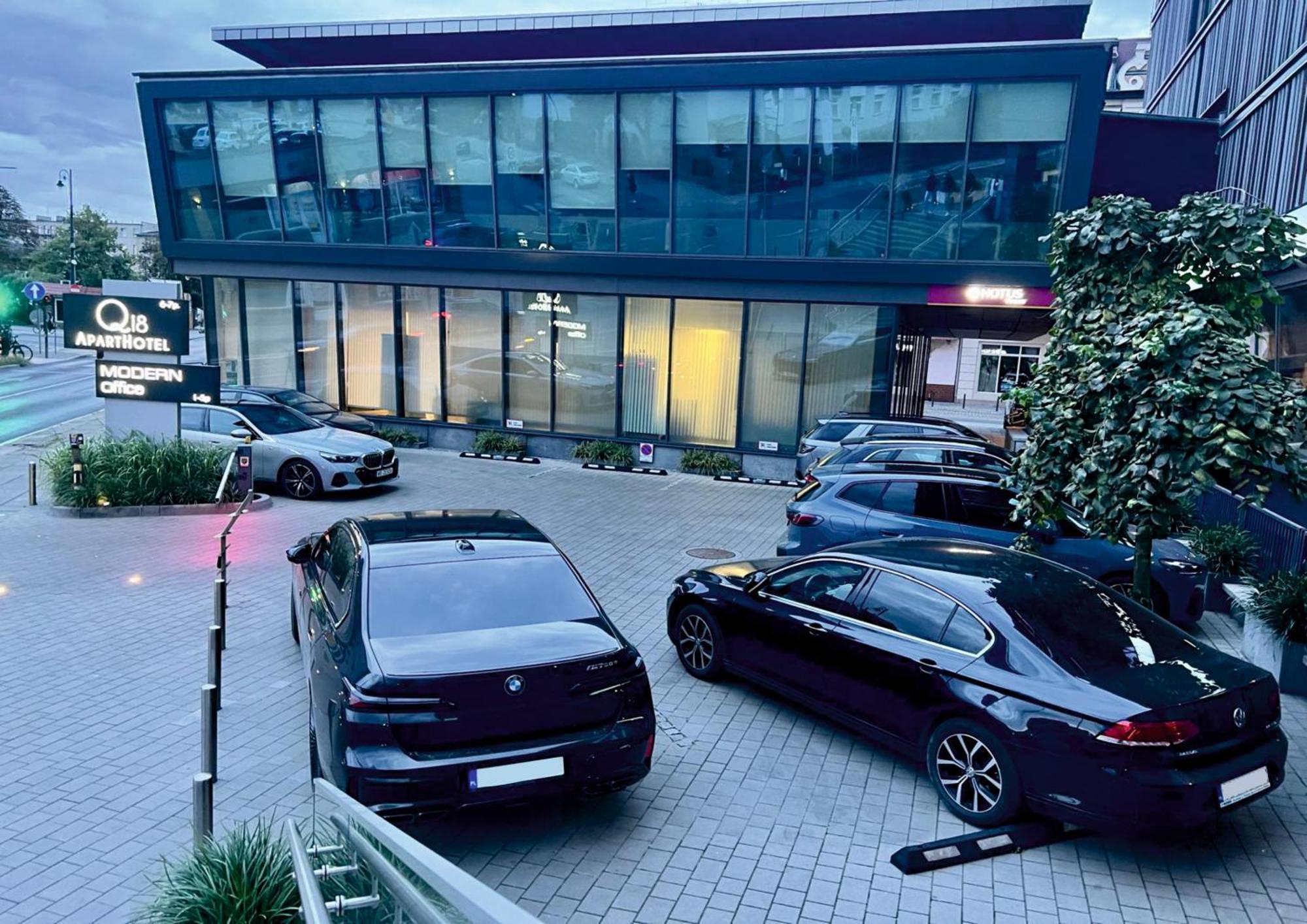 Q18 Aparthotel Bydgoszcz Exterior foto